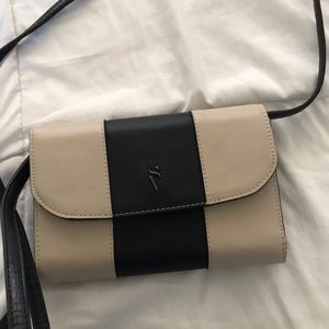 simply vera wang crossbody bag